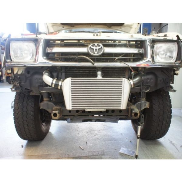 TOYOTA HILUX 5L LE 2 600x600