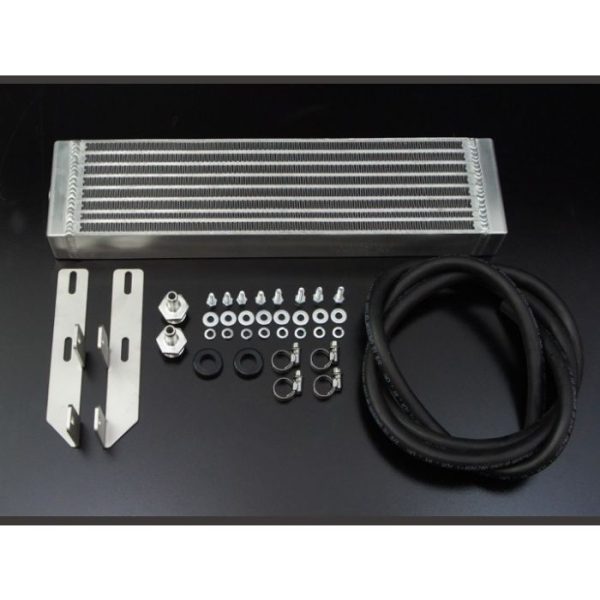 TOYOTA LANDCRUISER 100 SERIES WITH 1HZ TRANSCOOLER KIT 600x600